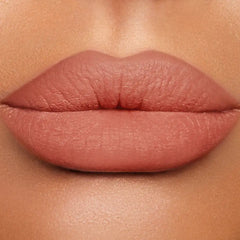 K.I.S.S.I.N.G LIP KIT MAKEUP KIT